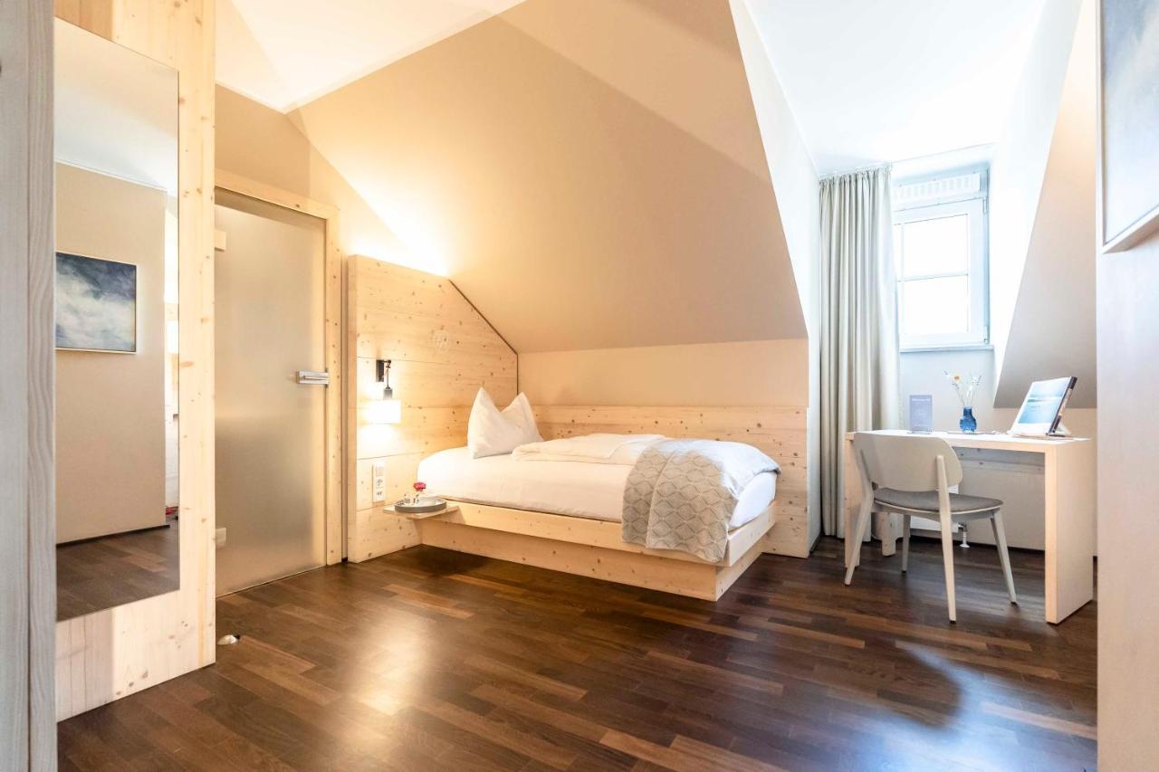 Feldmochinger Hof Hotel Мюнхен Екстериор снимка