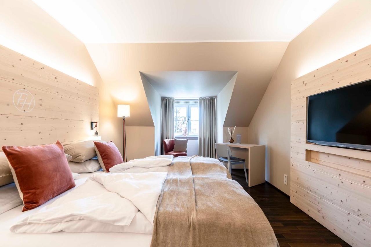 Feldmochinger Hof Hotel Мюнхен Екстериор снимка