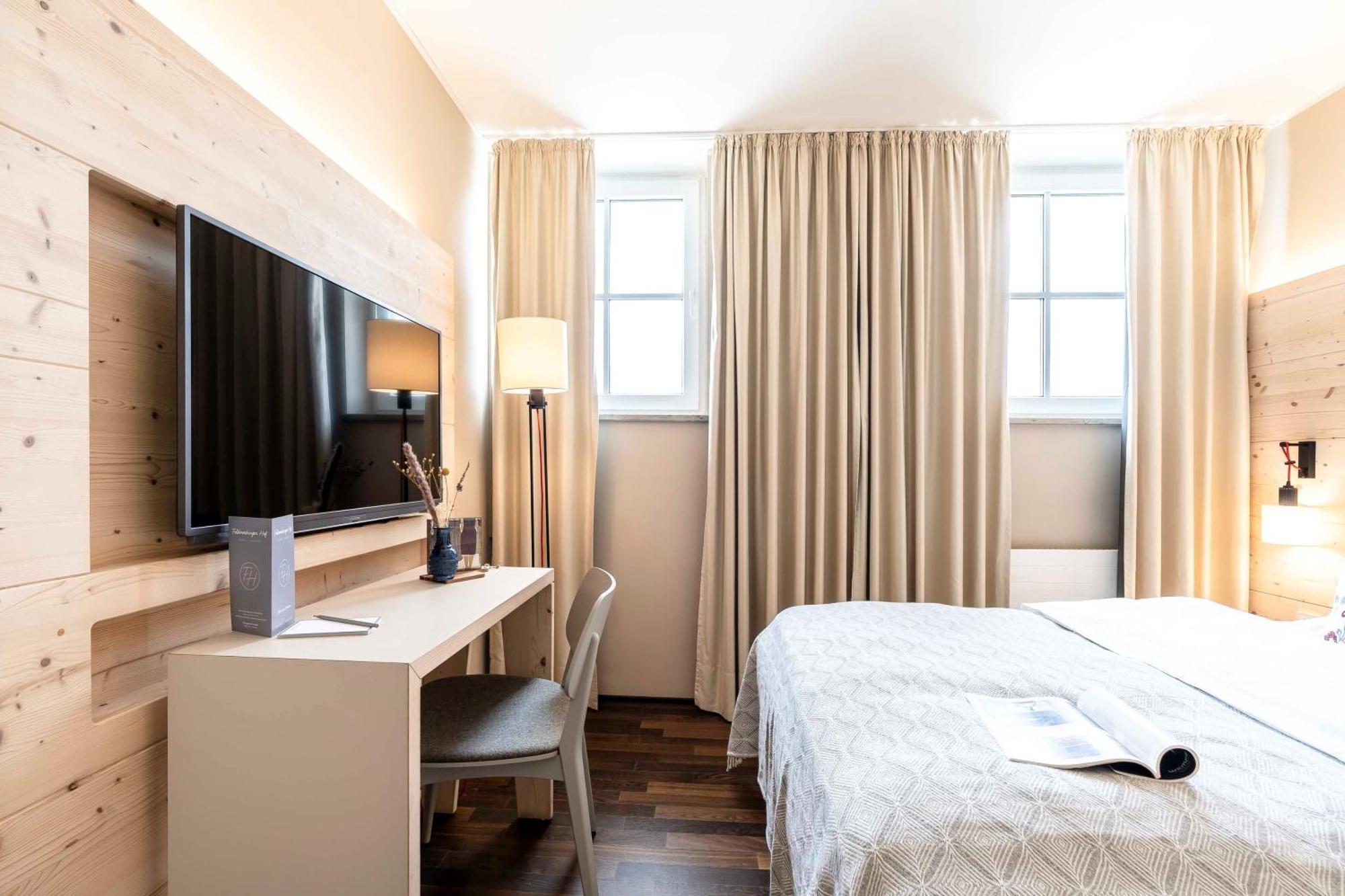 Feldmochinger Hof Hotel Мюнхен Екстериор снимка