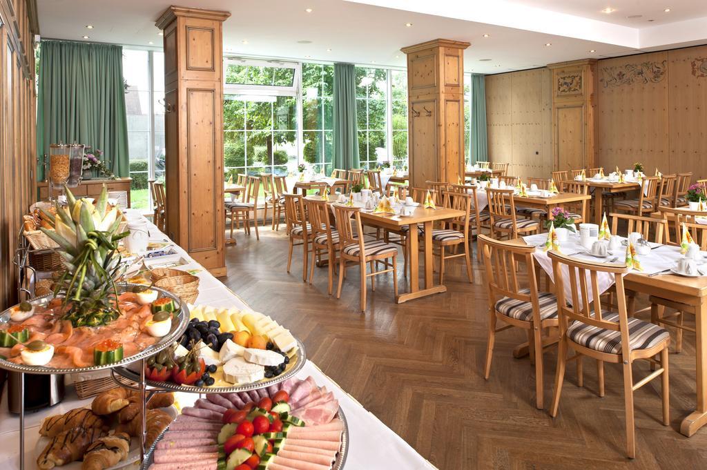 Feldmochinger Hof Hotel Мюнхен Екстериор снимка