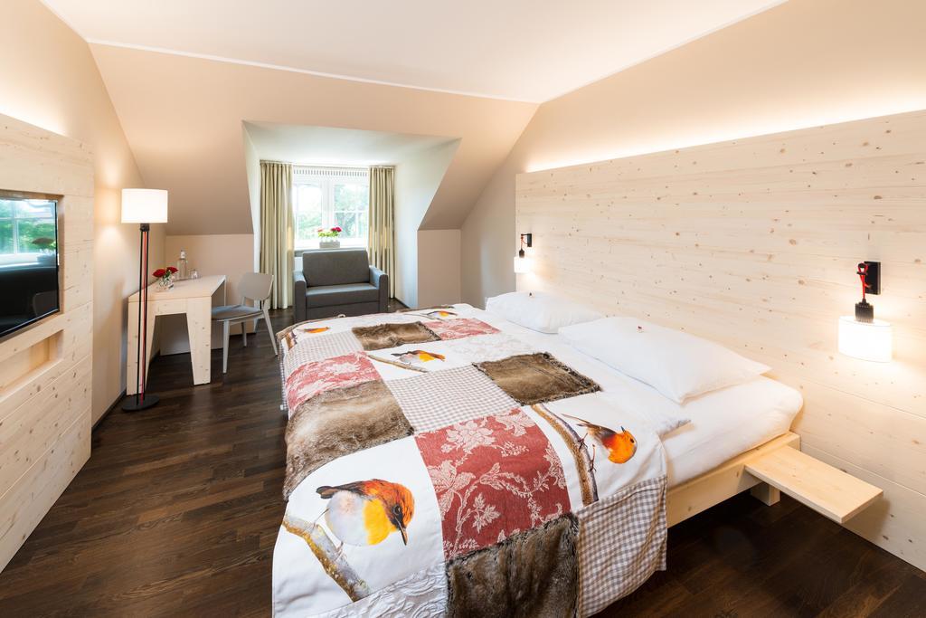 Feldmochinger Hof Hotel Мюнхен Екстериор снимка